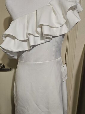 American Threads White One-Shoulder Ruffle Cocktail Dress, size M, new.